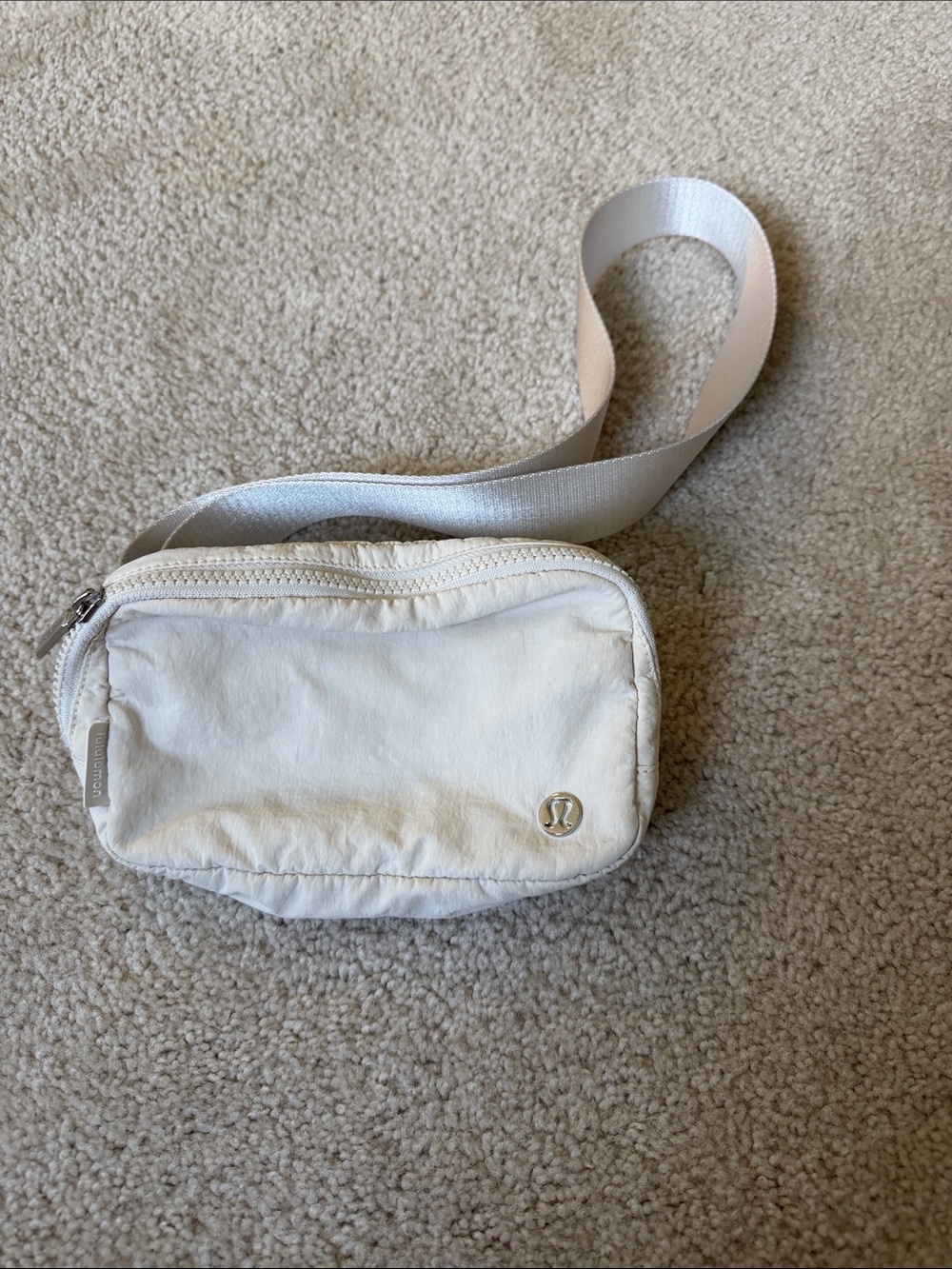 lululemon athletica Small Crossbody Belt Bag in Light Cream